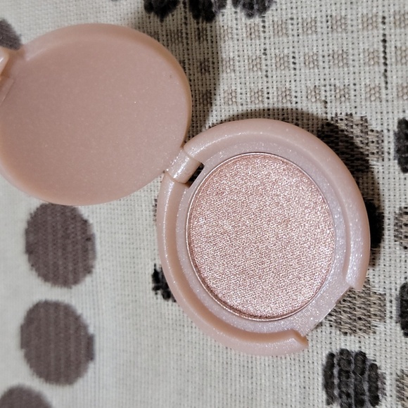 IBY Eyeshadow in Dessert First 1.5g - Picture 3 of 3